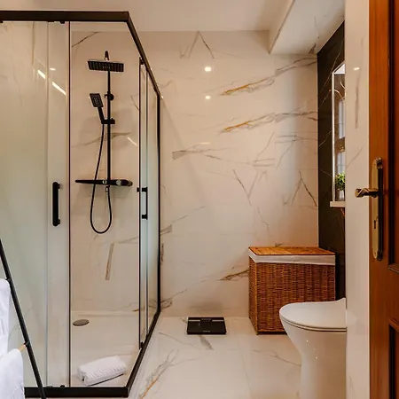 Caldas Charm Getaway - Garden Terrace & Comfort Daire Caldas Da Rainha