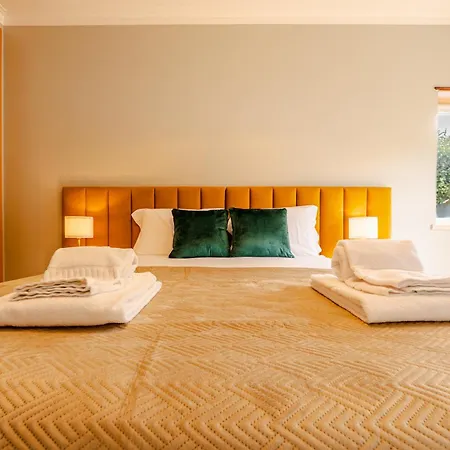 Διαμέρισμα Caldas Charm Getaway - Garden Terrace & Comfort Caldas Da Rainha