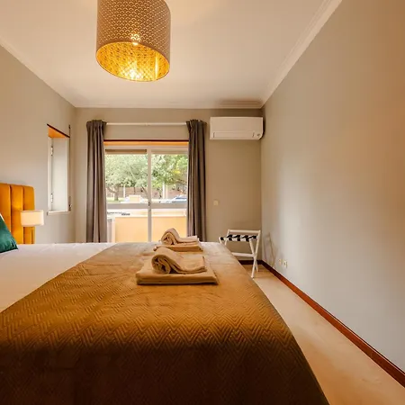 Caldas Charm Getaway - Garden Terrace & Comfort Διαμέρισμα *