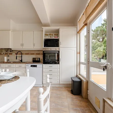 Διαμέρισμα Caldas Charm Getaway - Garden Terrace & Comfort *