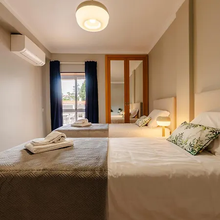 Caldas Charm Getaway - Garden Terrace & Comfort Διαμέρισμα *