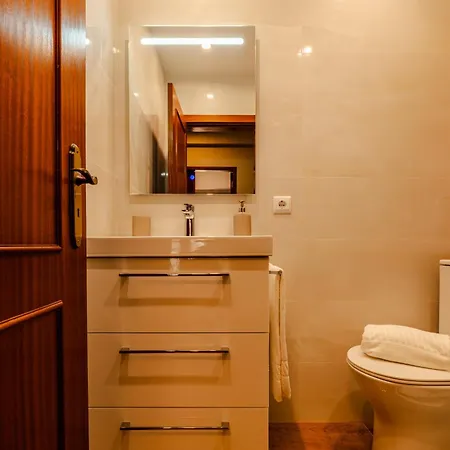 Διαμέρισμα Caldas Charm Getaway - Garden Terrace & Comfort Caldas Da Rainha